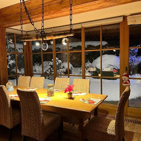 Fox Hole * Kitzbuhel