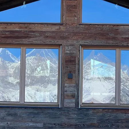 Chalet Fox Hole